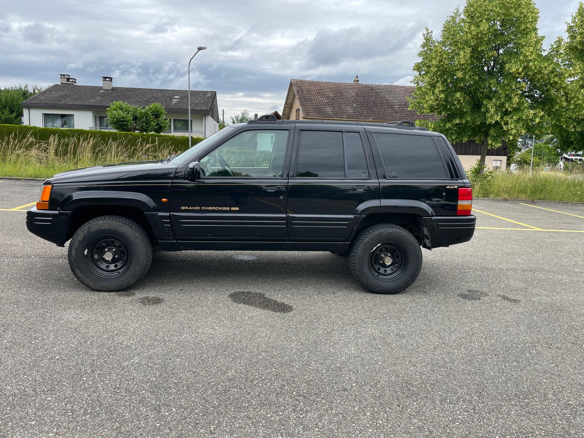 JEEP Grand Cherokee 5.2 Limited Automatic-image-3
