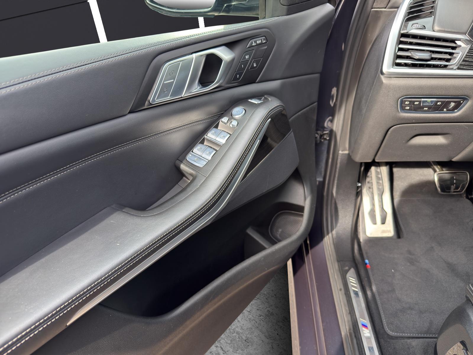 BMW X7 xDrive40d-image-12