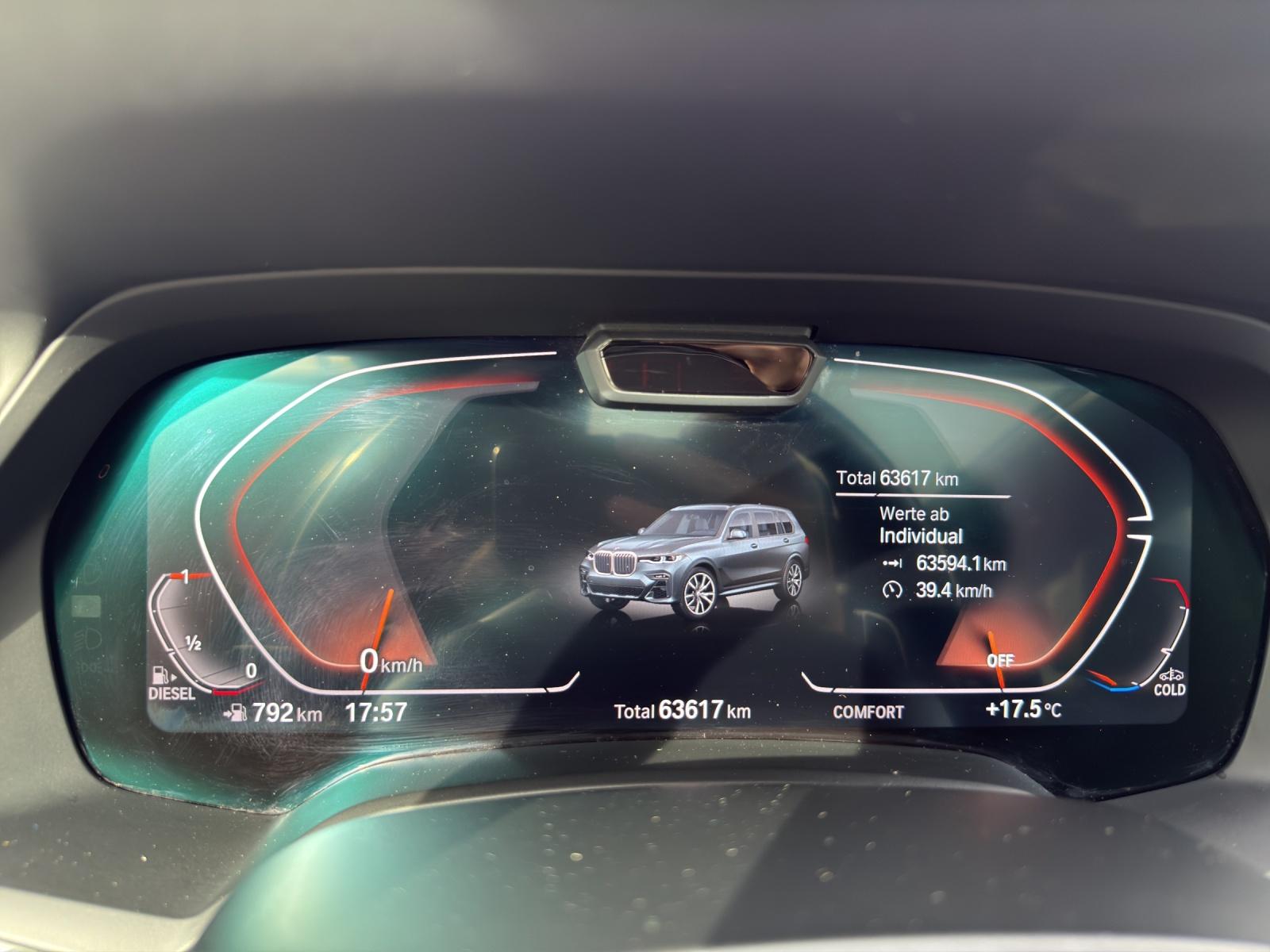 BMW X7 xDrive40d-image-15