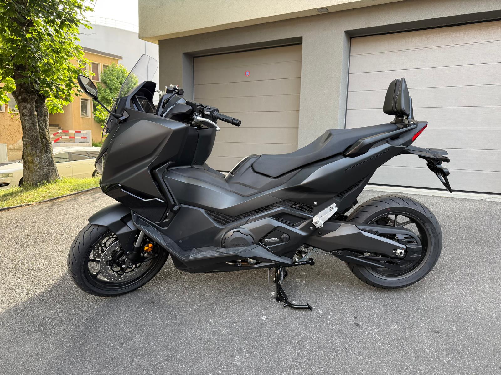 HONDA NSS 750-showroom-element-2