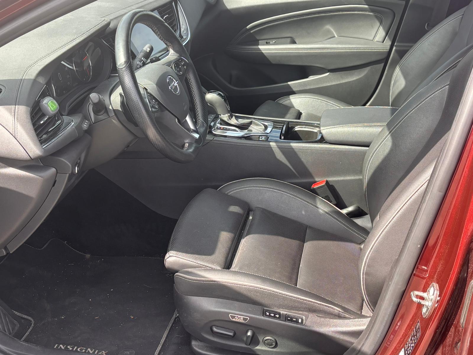 OPEL Insignia 2.0 BiDTI Grand Sport Exclusive 4WD Auto-image-9