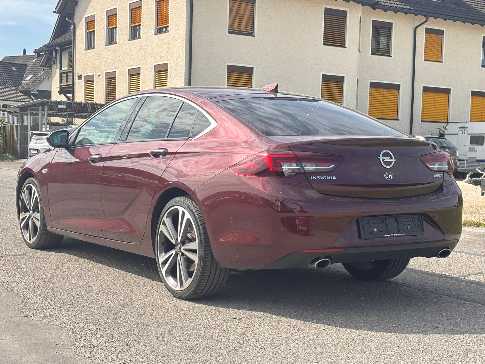 OPEL Insignia 2.0 BiDTI Grand Sport Exclusive 4WD Auto-image-6