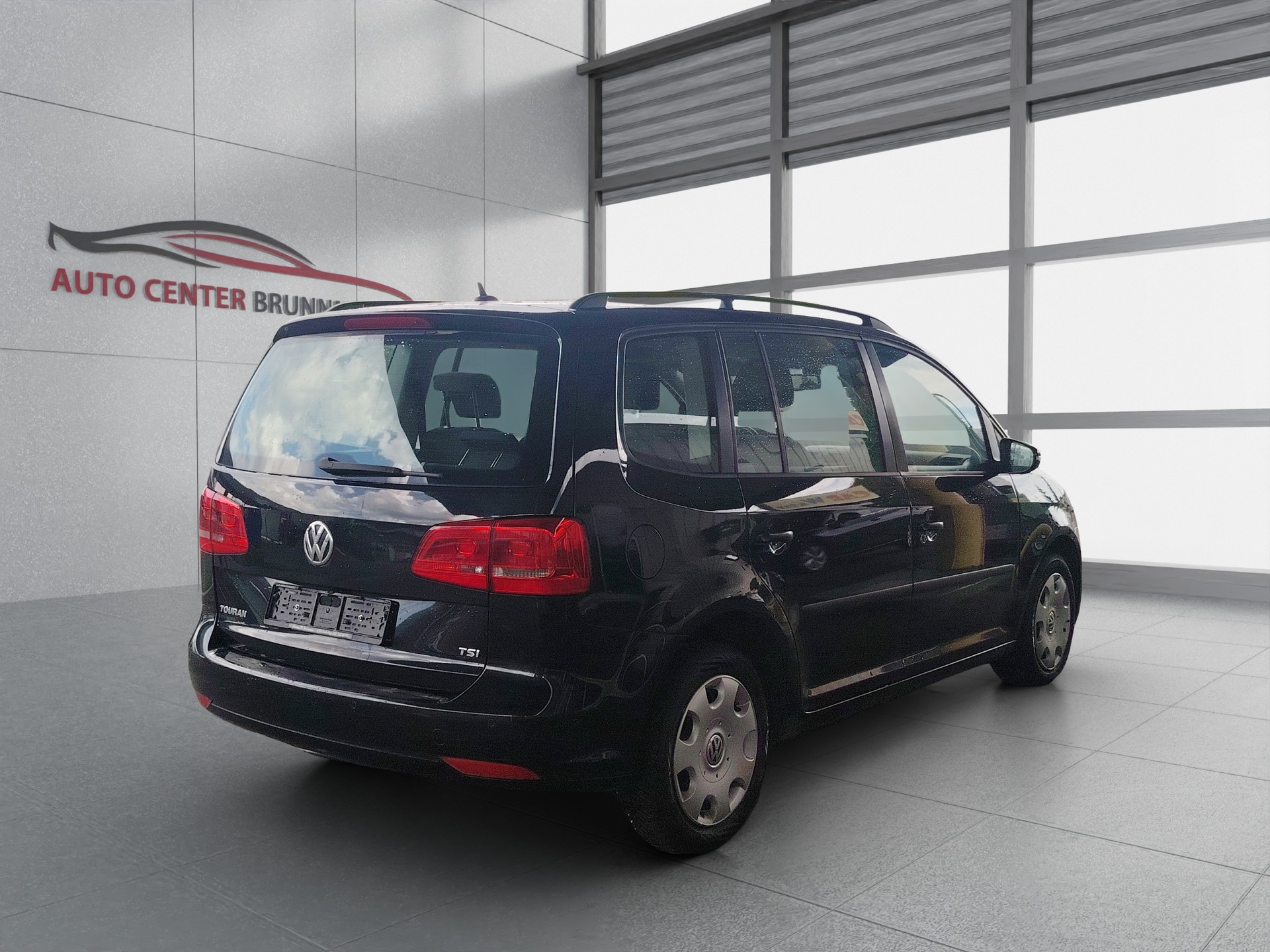 VW Touran 1.4 TSI Highline DSG-image-5