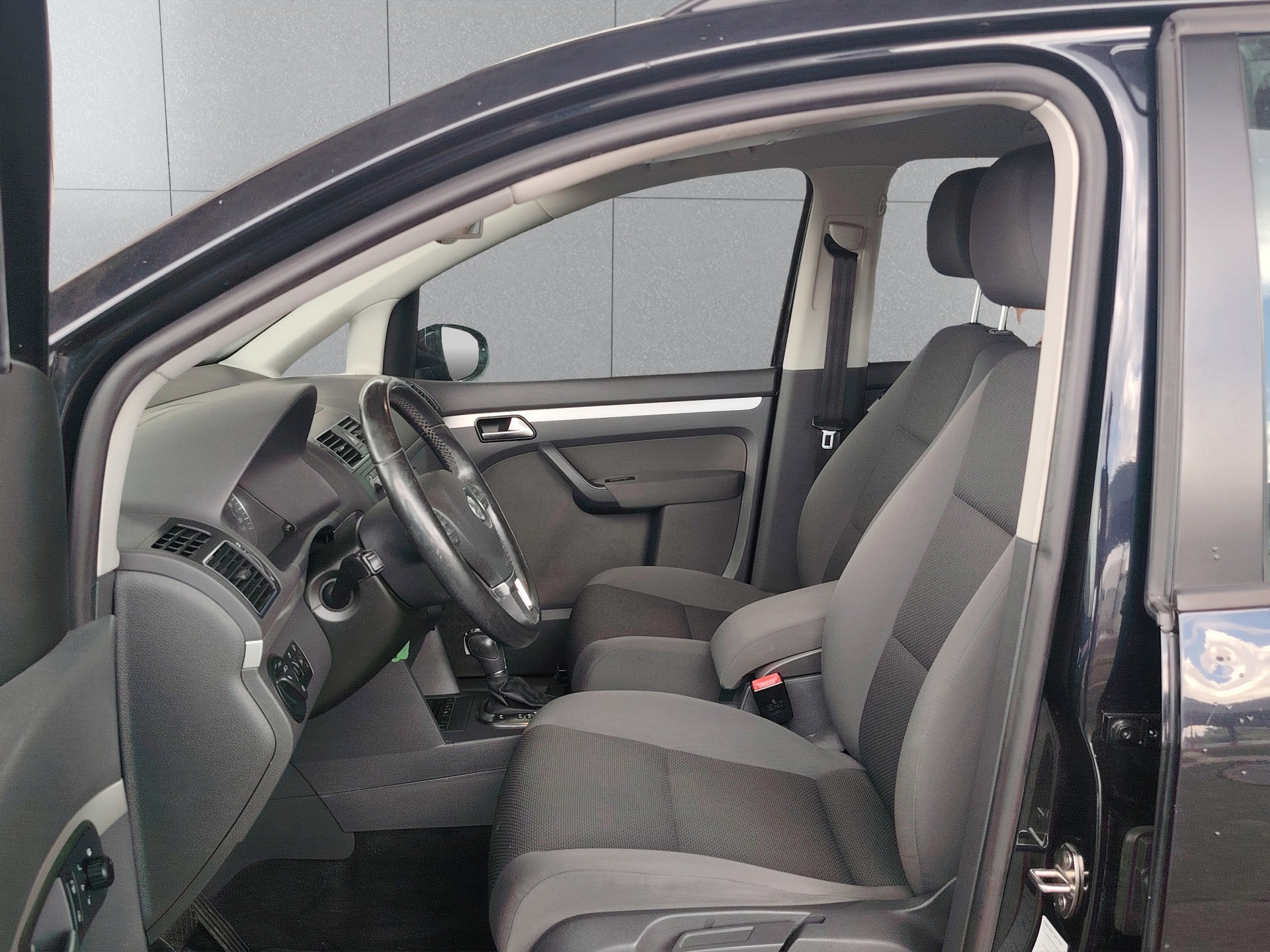 VW Touran 1.4 TSI Highline DSG-image-8