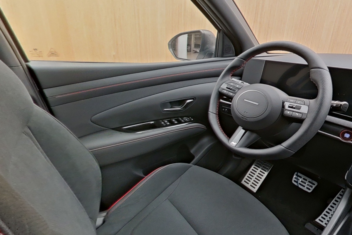 HYUNDAI Tucson 1.6 TGDI PHEV N-Line 4WD-image-6
