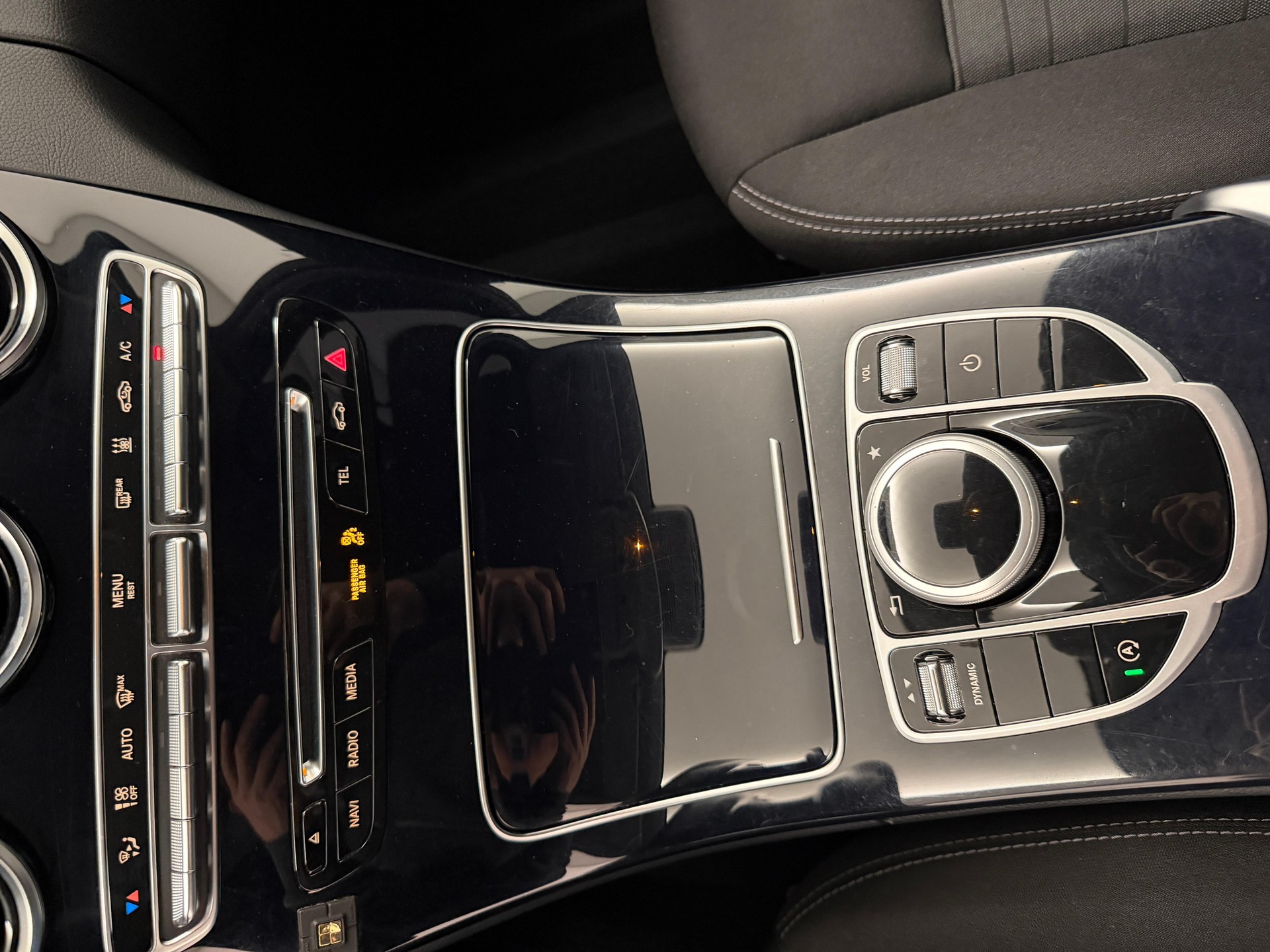 MERCEDES-BENZ C 200 Avantgarde Kombi-image-17