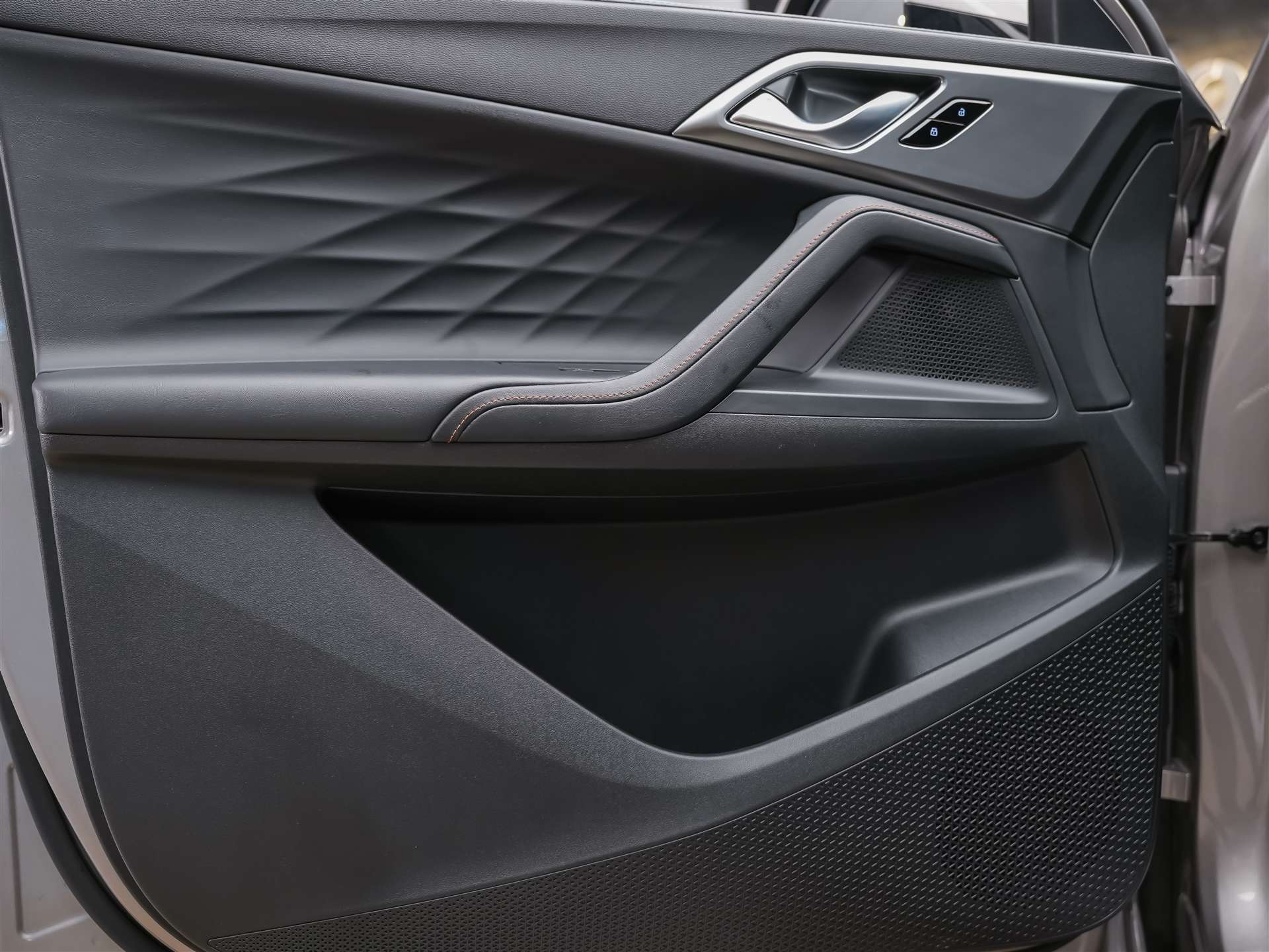 MG HS 1.5 T Comfort Automat *Werksgarantie*Rückfahrkamera*Abstandsregler*-image-21