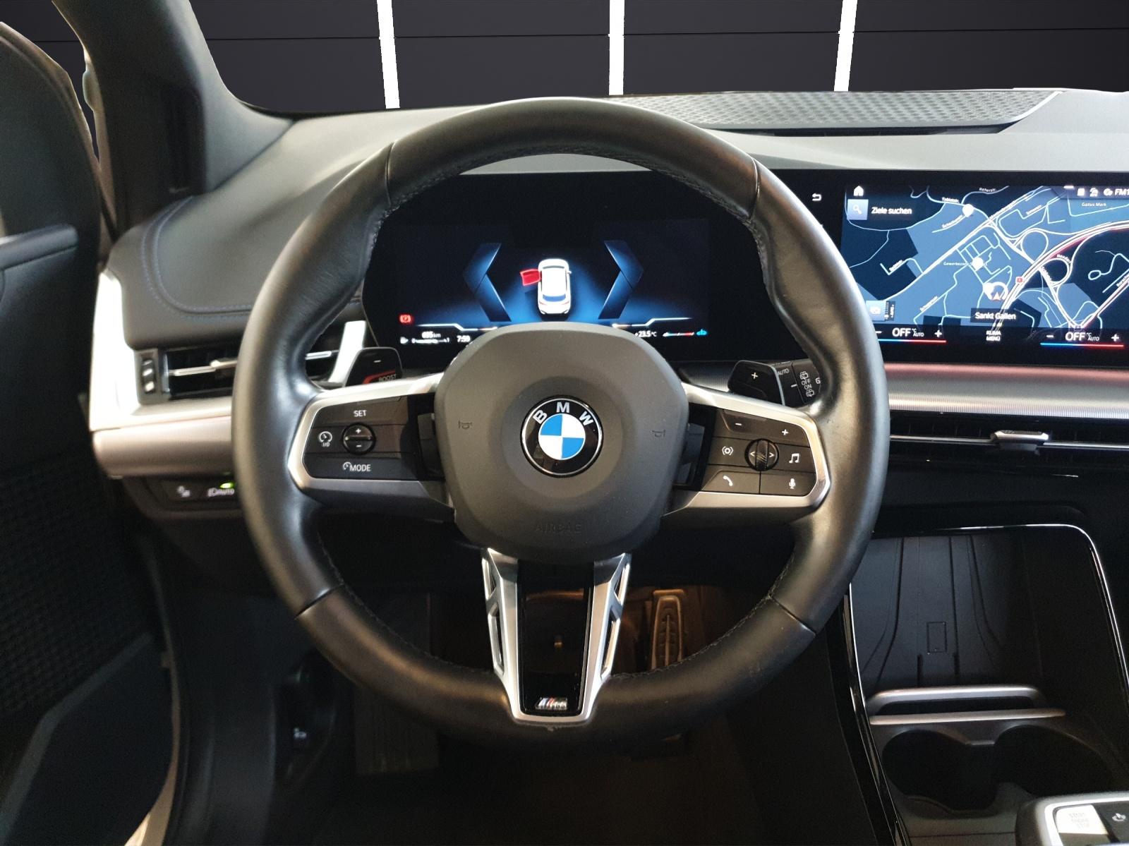 BMW 218d Active Tourer-image-18