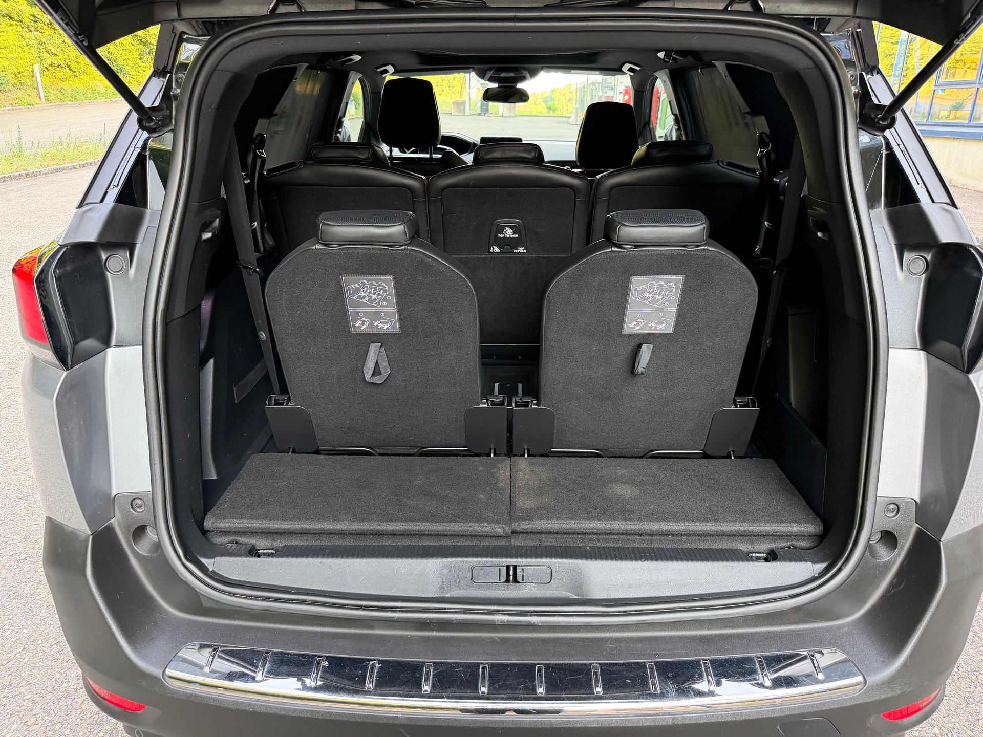 PEUGEOT 5008 1.6 BlueHDi GT Line ETA-image-14