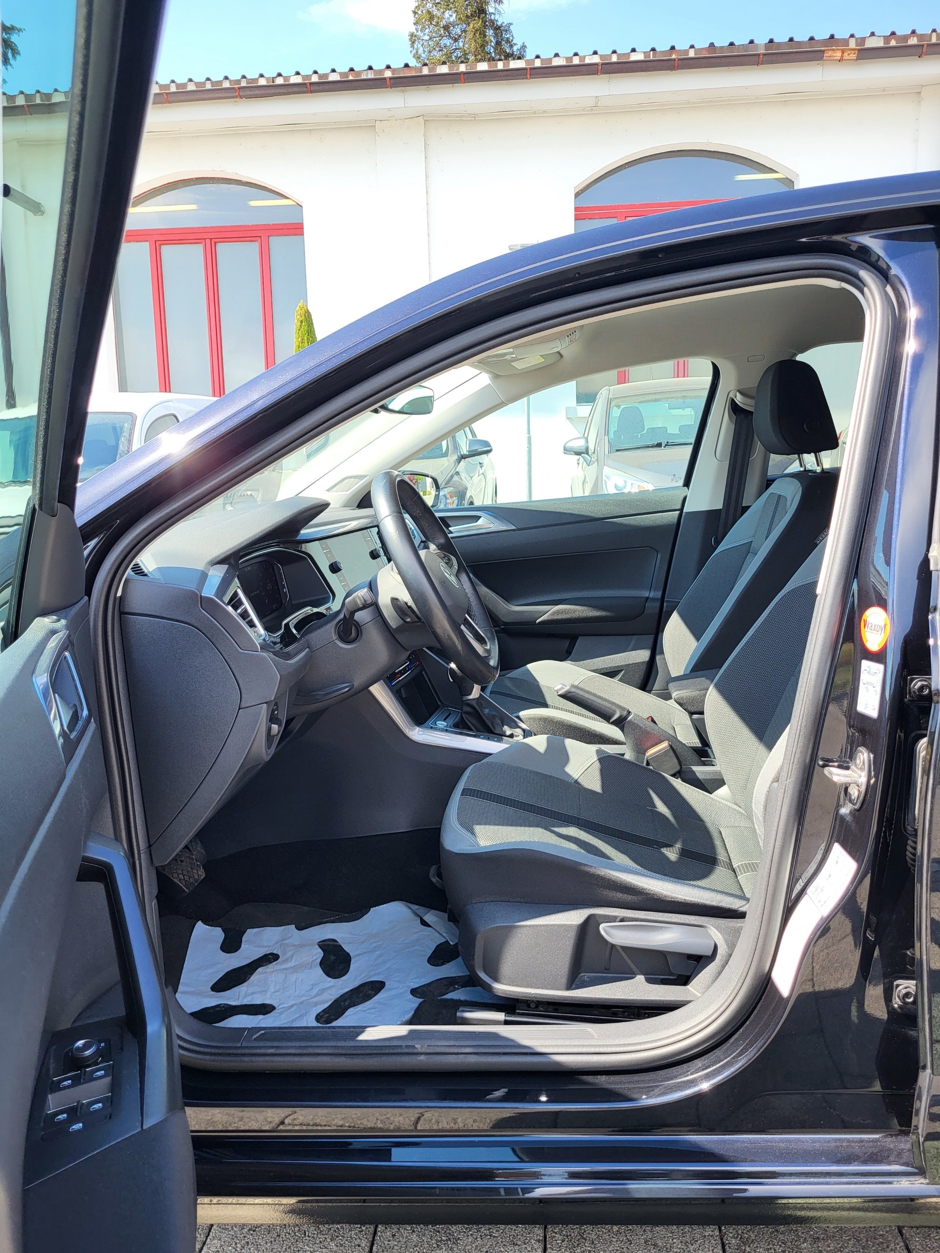 VW Polo 1.0 TSI BMT Highline DSG-image-11