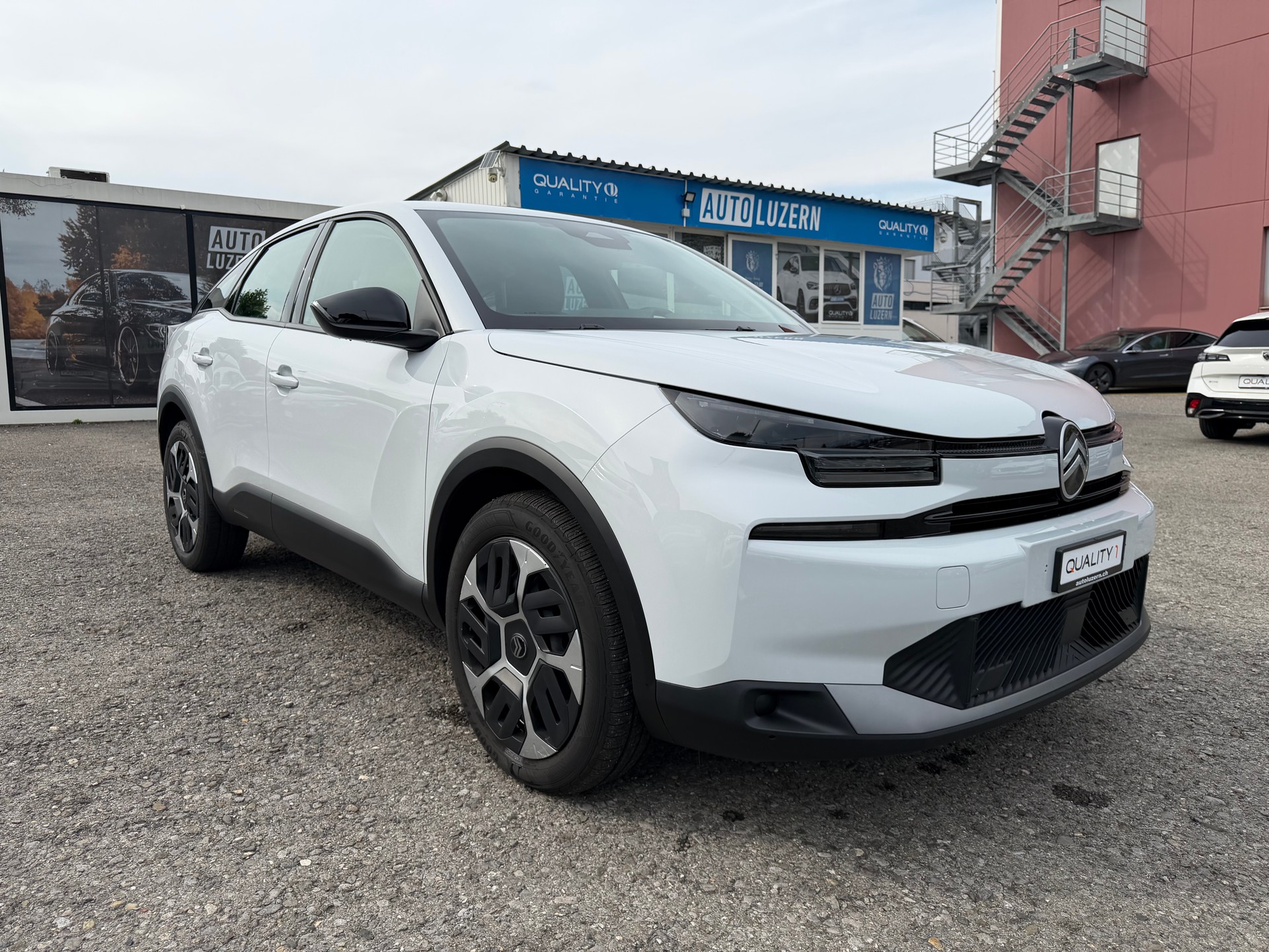 CITROEN C4 1.2 130 Plus EAT8-image-9