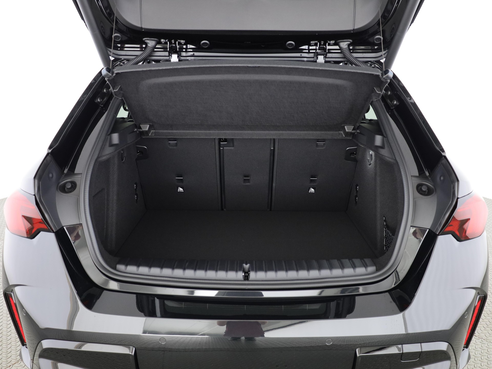 BMW M135i xDrive-image-7