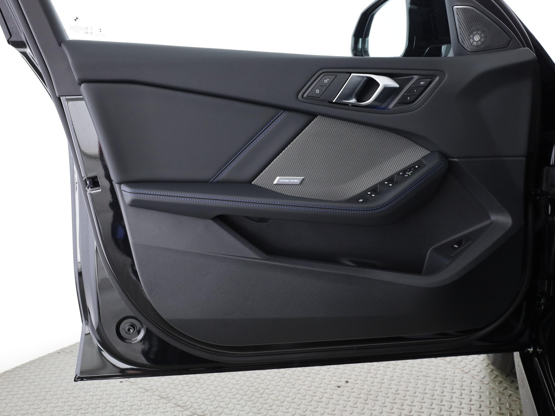 BMW M135i xDrive-image-13
