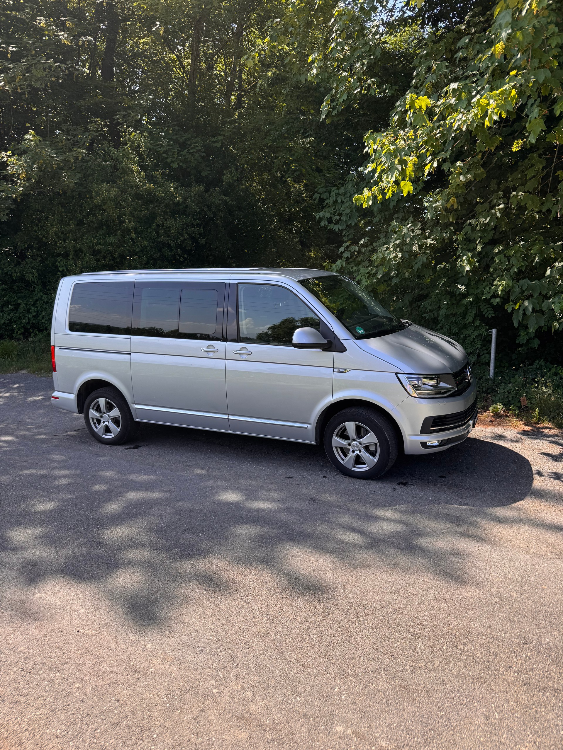 VW Caravelle Highline 2.0 TDI BMT DSG 4 Motion-image-0