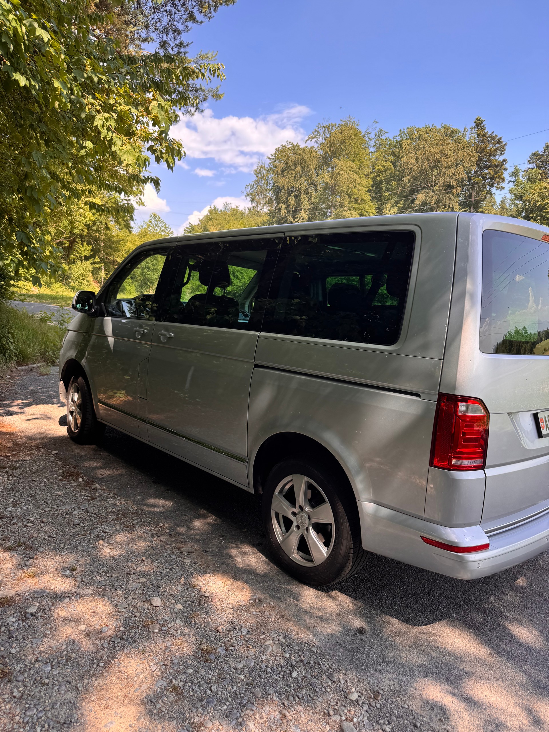 VW Caravelle Highline 2.0 TDI BMT DSG 4 Motion-image-1