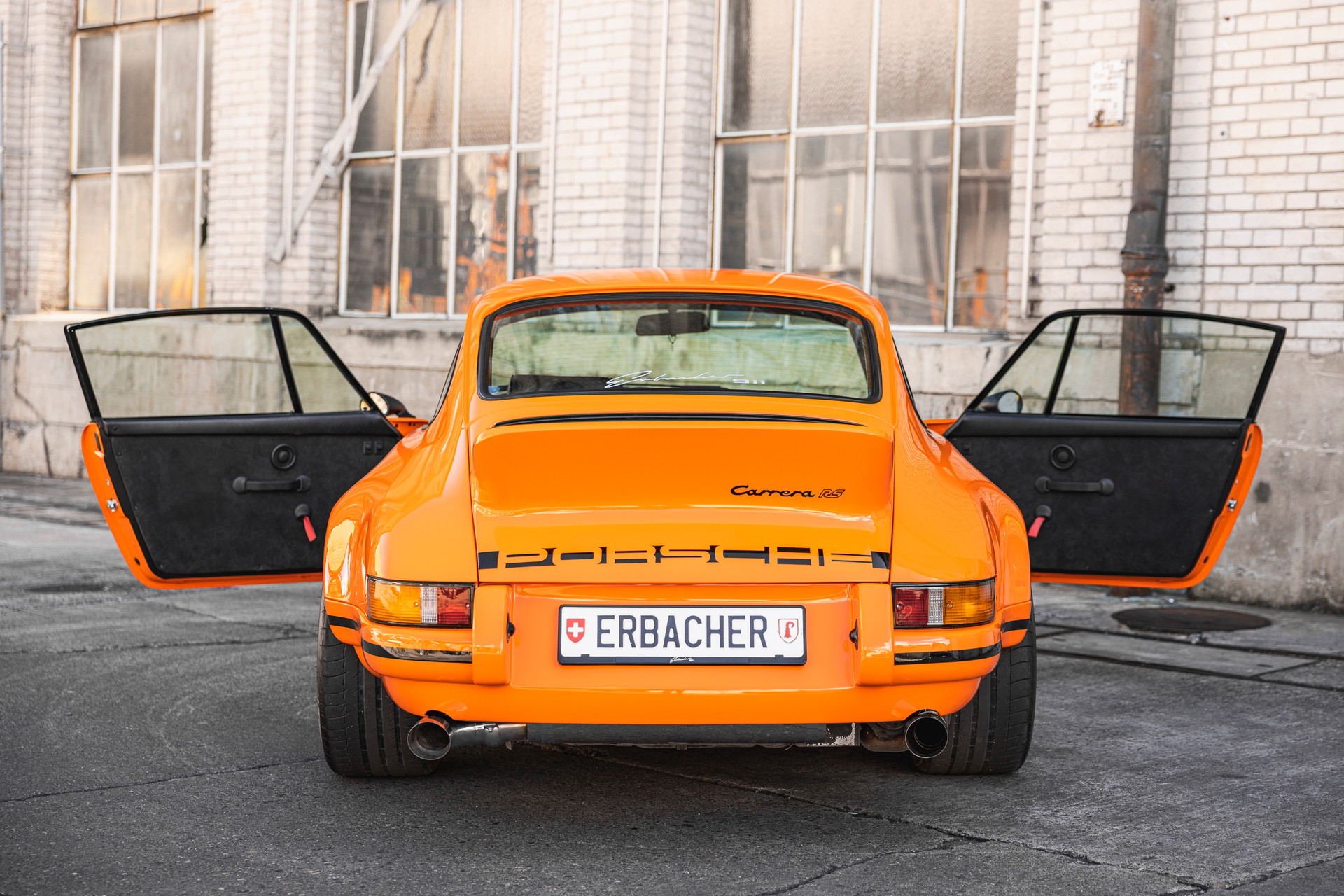 PORSCHE 911 Carrera 2-image-9