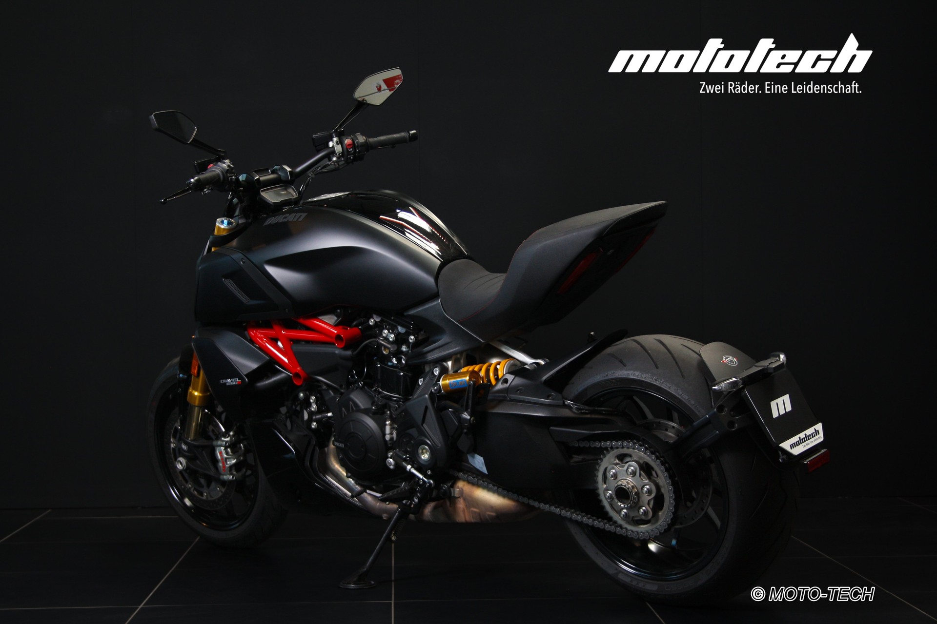 DUCATI Diavel 1260 S-showroom-element-3