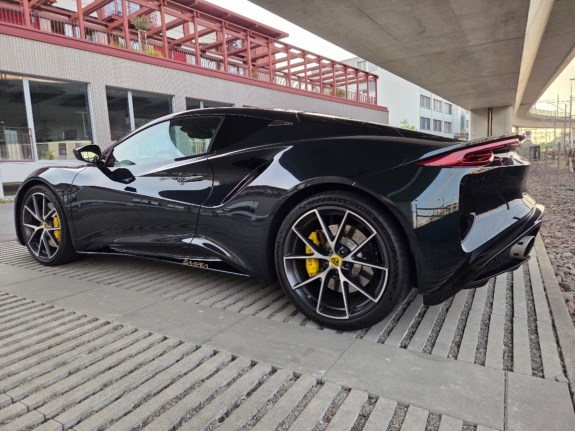 LOTUS 3.5 V6 First Edition-image-3