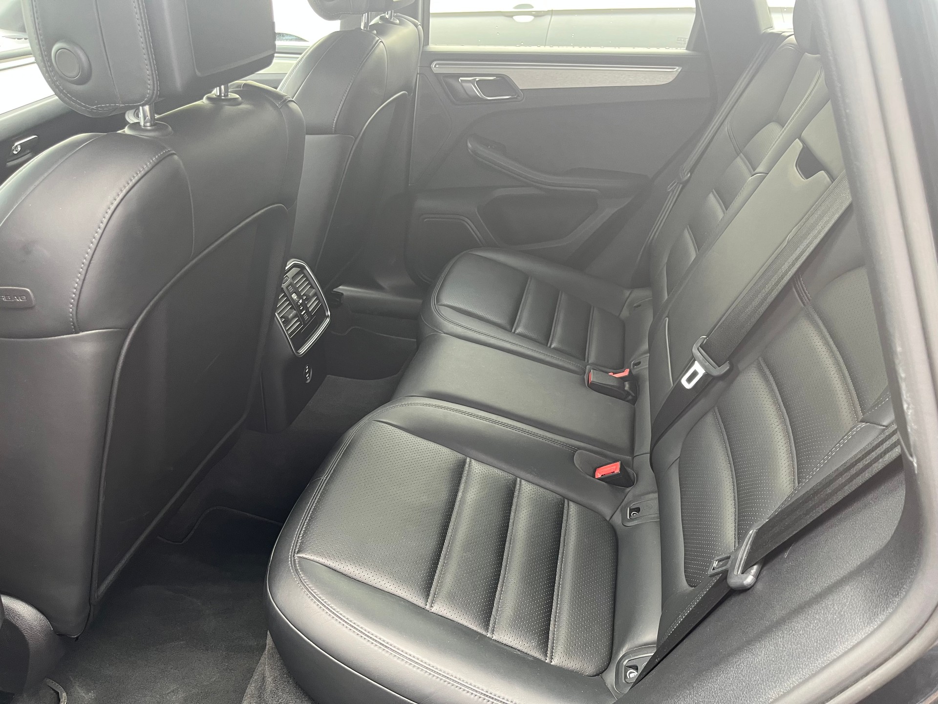 PORSCHE Macan GTS PDK-image-8