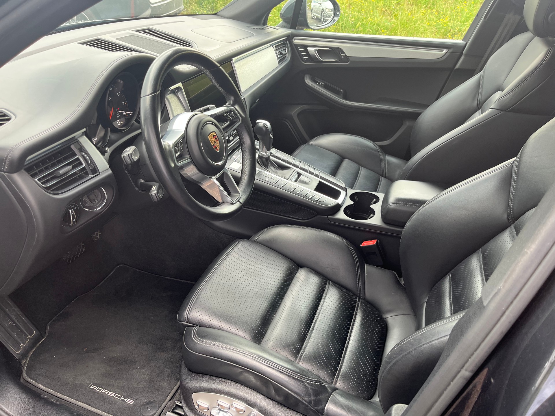 PORSCHE Macan GTS PDK-image-6