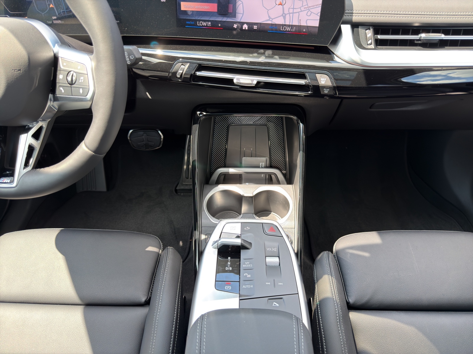 BMW iX1 xDrive 30 M Sport Pro-image-12