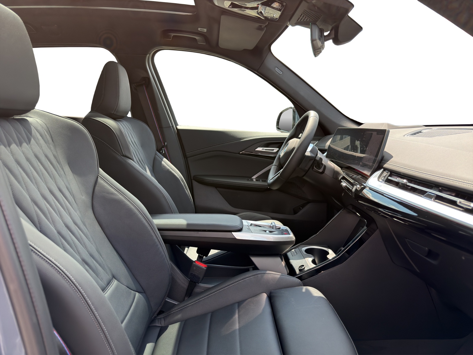 BMW iX1 xDrive 30 M Sport Pro-image-16