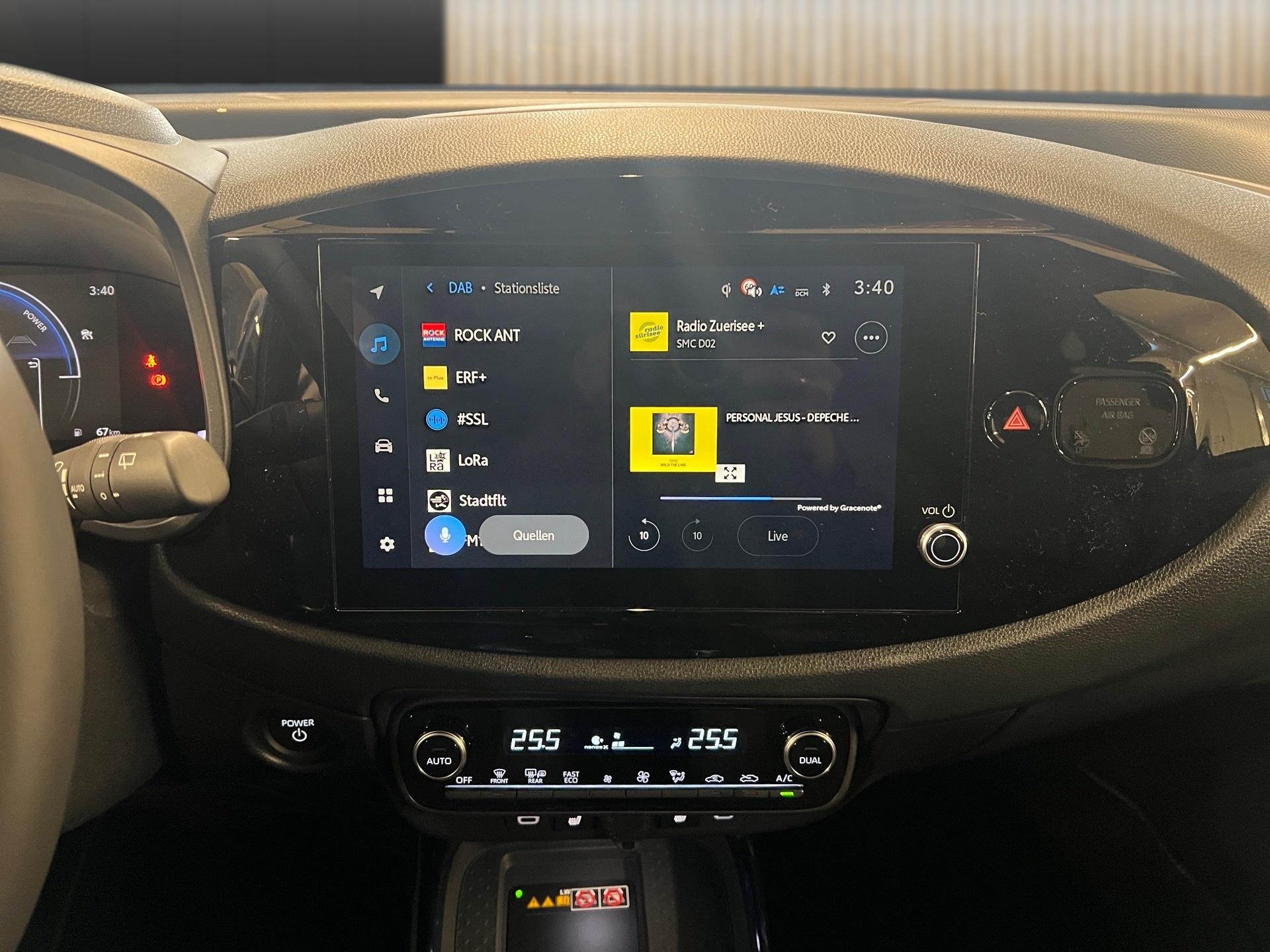 TOYOTA Aygo X 1.5 VVT-i HSD Style-image-12