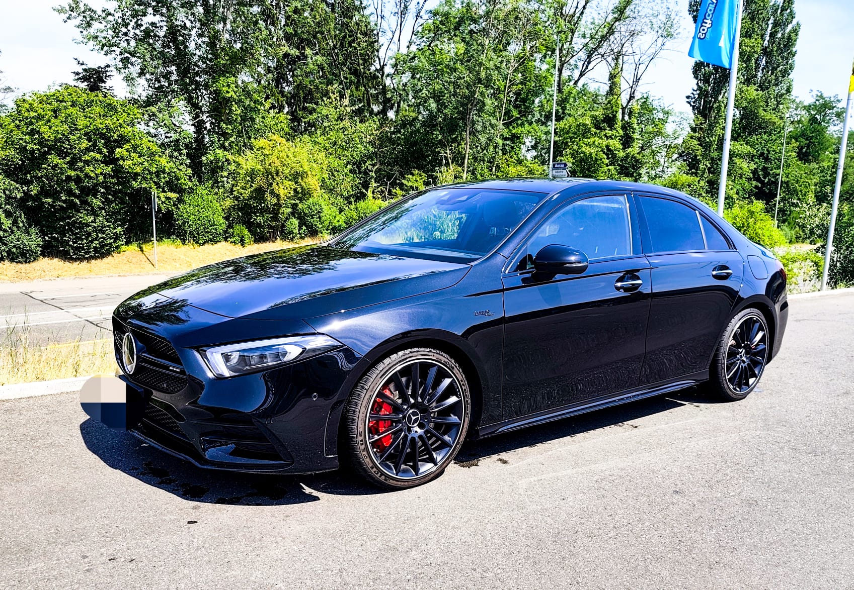 MERCEDES-BENZ A 35 AMG 4matic-image-2