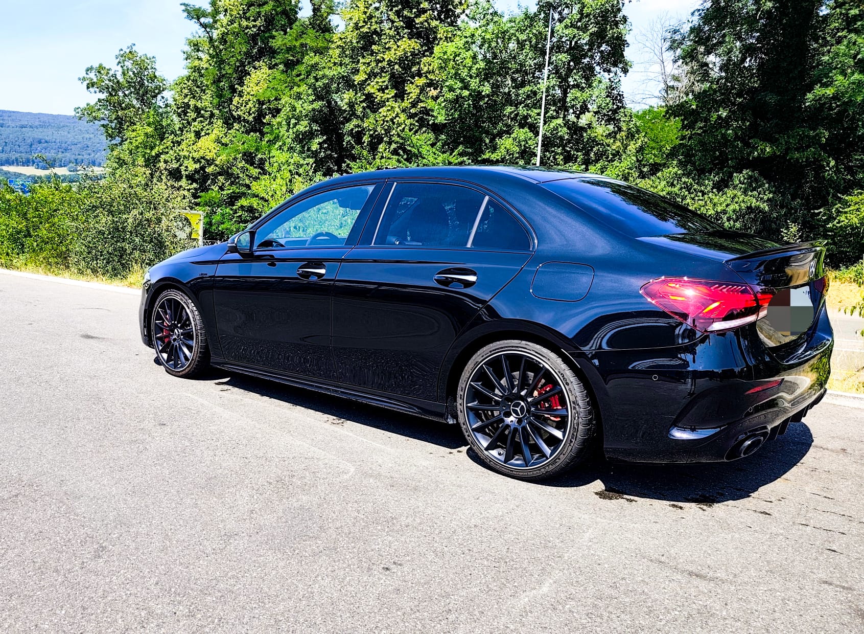 MERCEDES-BENZ A 35 AMG 4matic-image-0