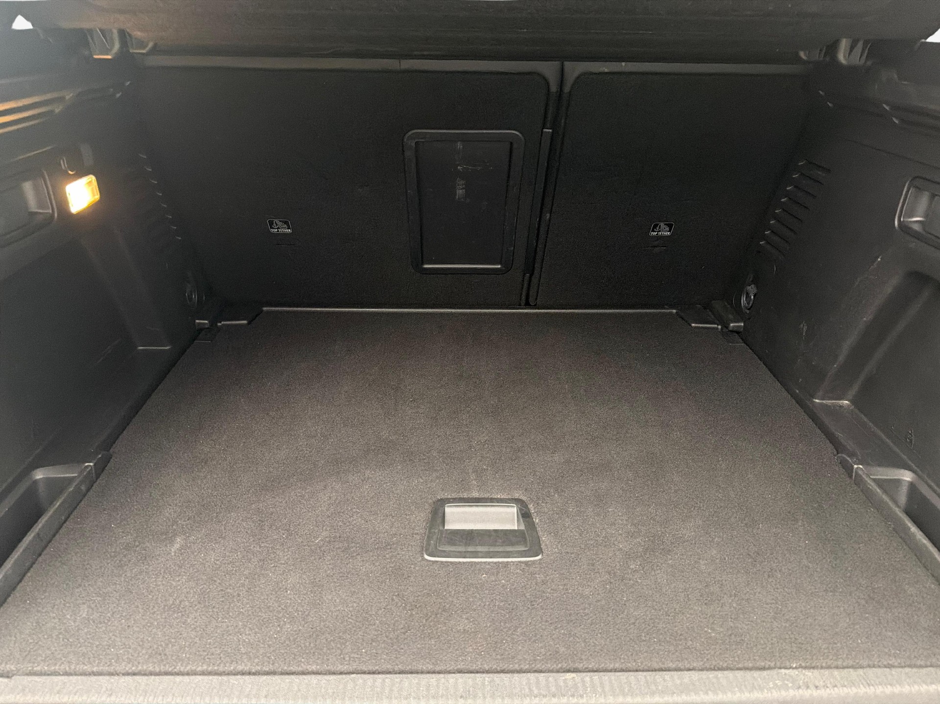 PEUGEOT 3008 1.5 BlueHDi GT Pack-image-11
