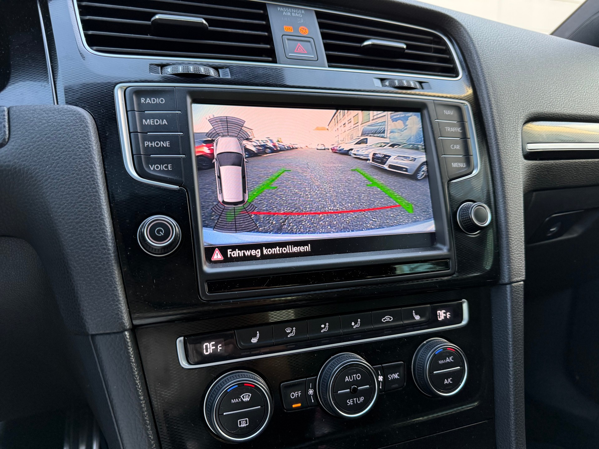 VW Golf 2.0 TSI GTI Performance-image-11