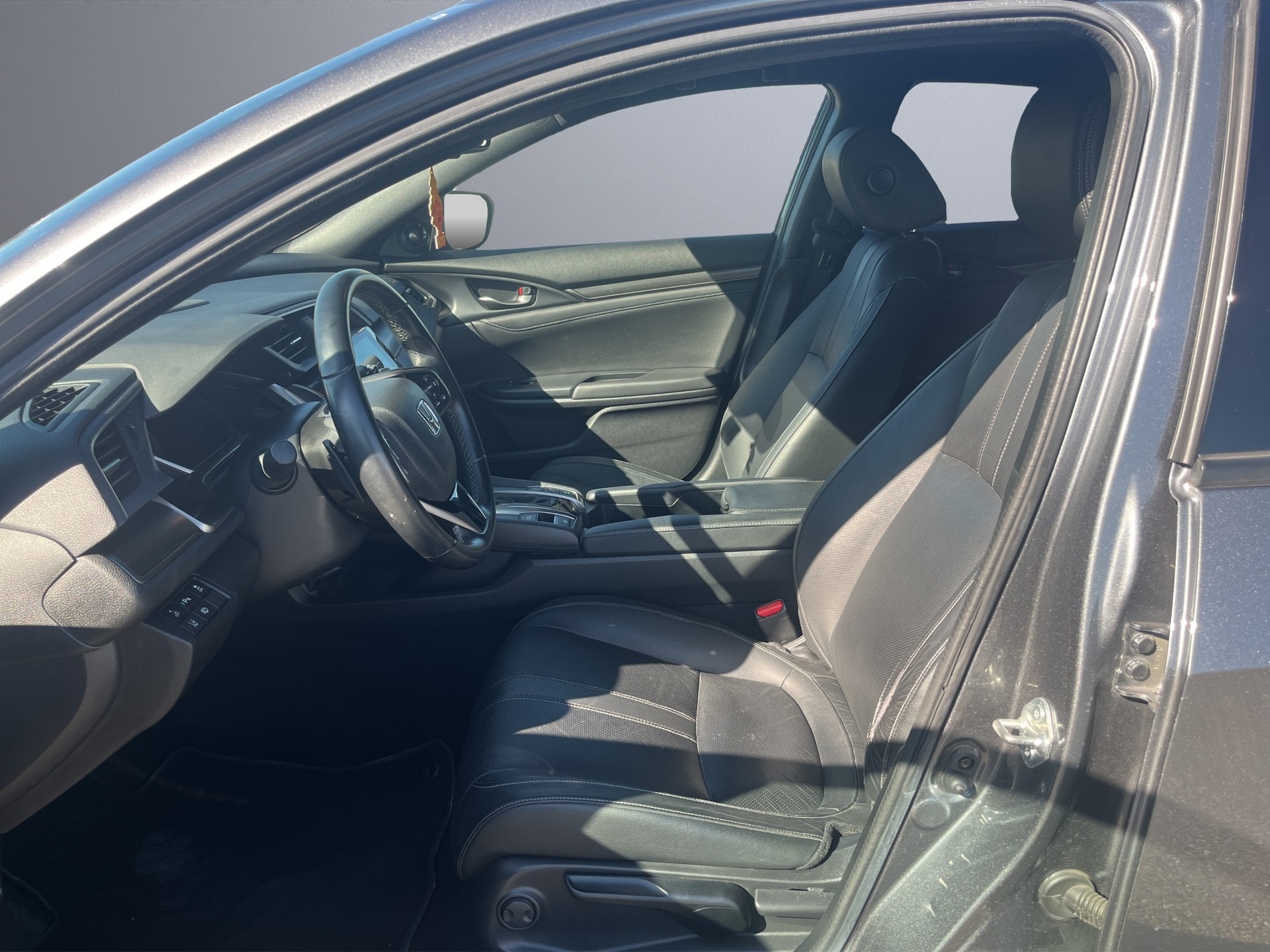 HONDA Civic 1.0 VTEC Turbo Executive Premium-image-11