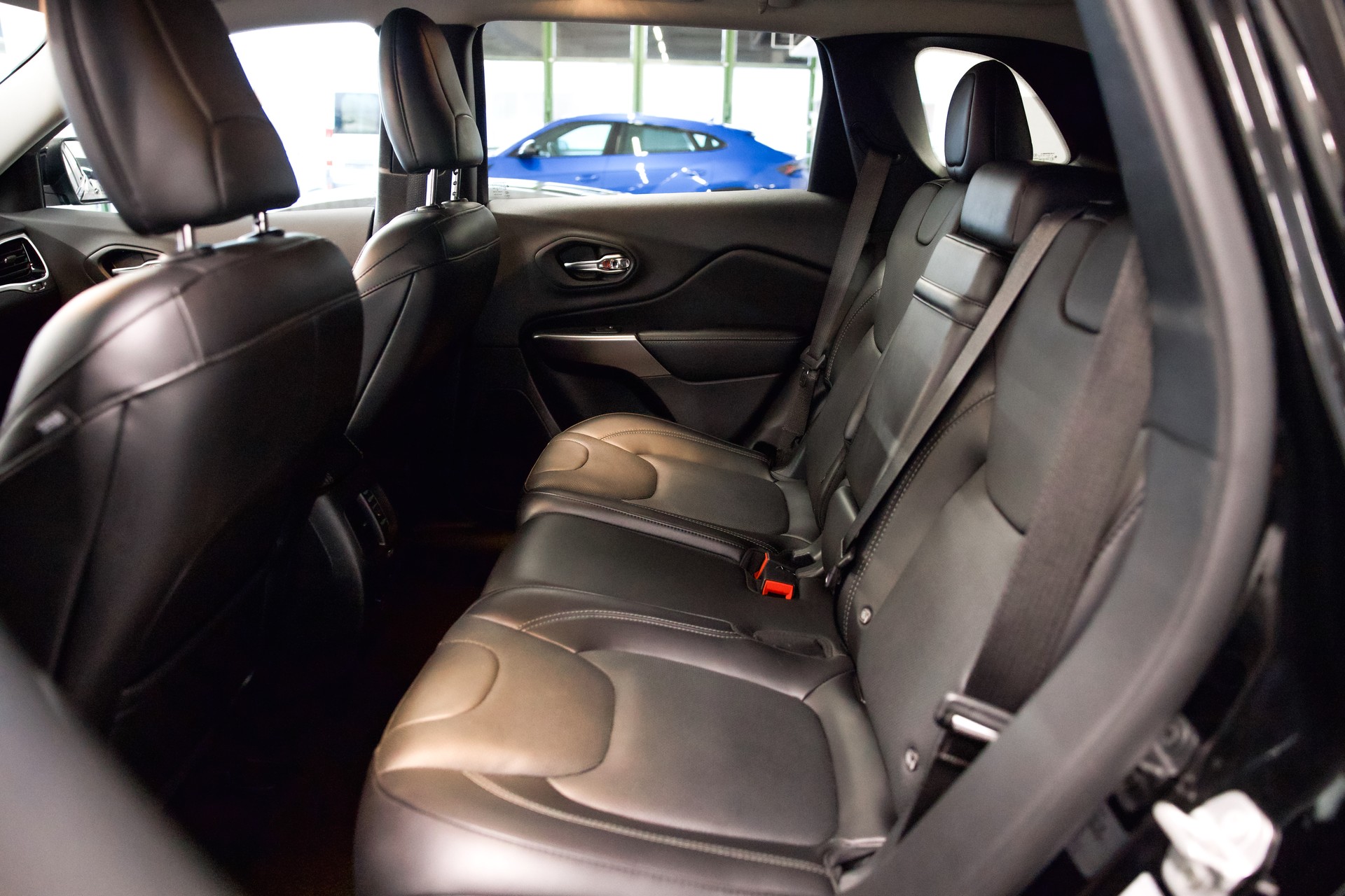 JEEP Cherokee 2.0 Overland AWD Drive I 9ATX-image-22