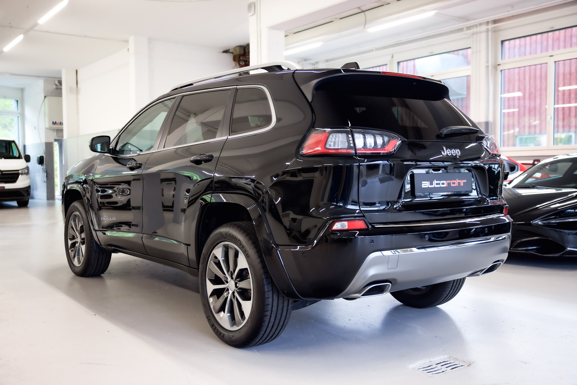 JEEP Cherokee 2.0 Overland AWD Drive I 9ATX-image-6