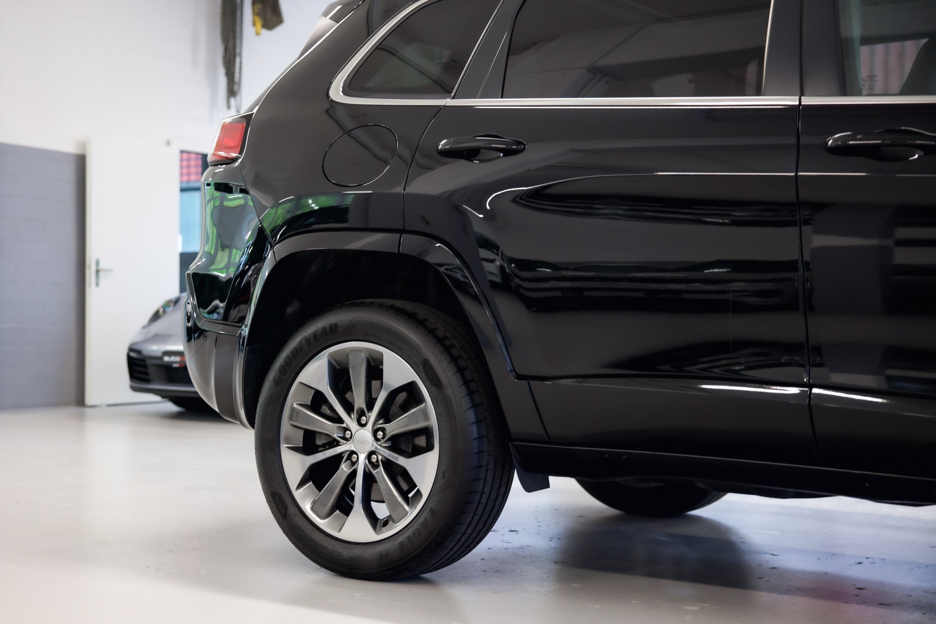 JEEP Cherokee 2.0 Overland AWD Drive I 9ATX-image-11