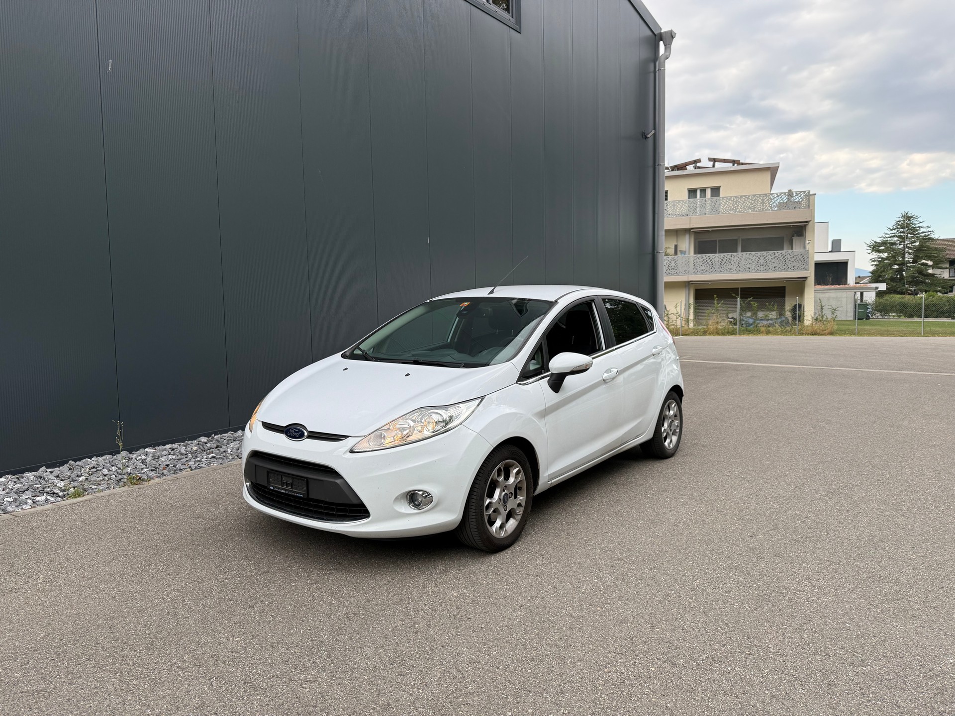 FORD Fiesta 1.4 16V Trend+-image-1