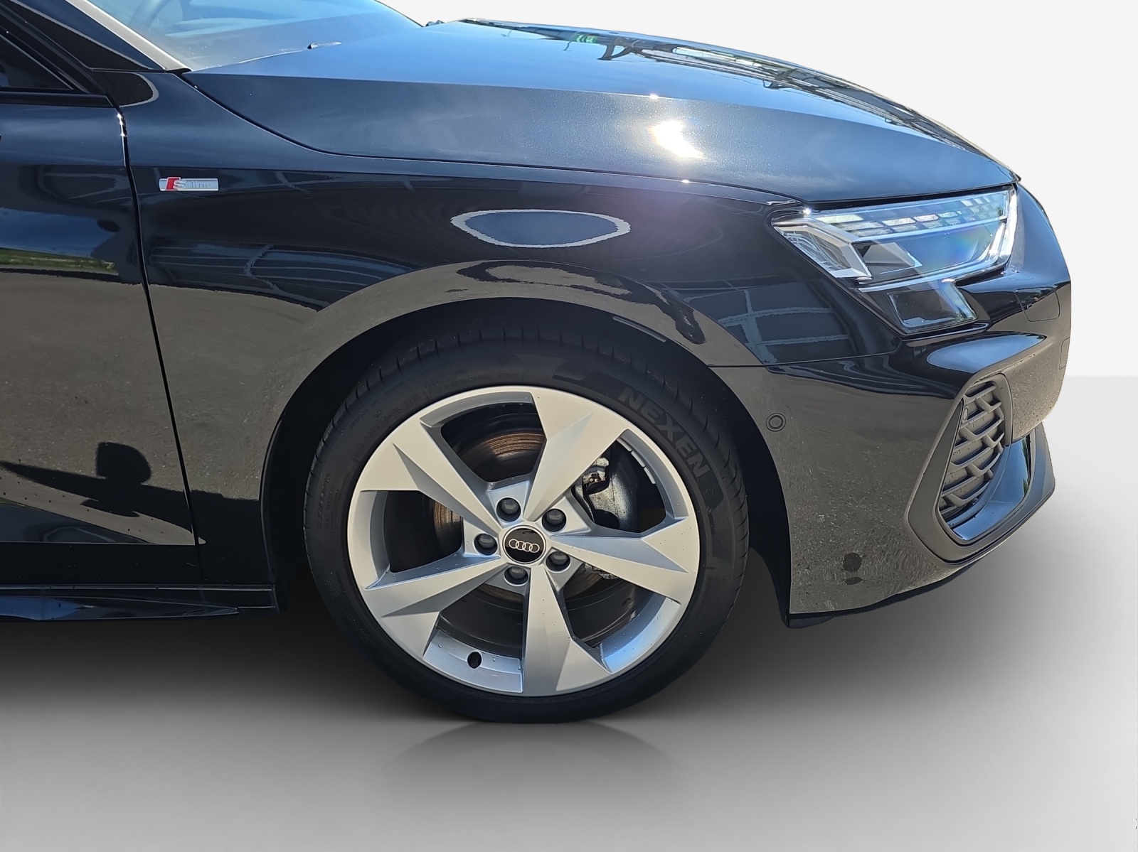 AUDI A3 Sportback 35 TFSI S line S-tronic-image-14
