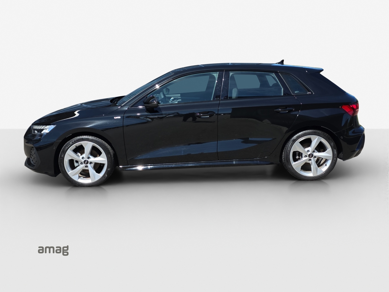 AUDI A3 Sportback 35 TFSI S line S-tronic-image-1