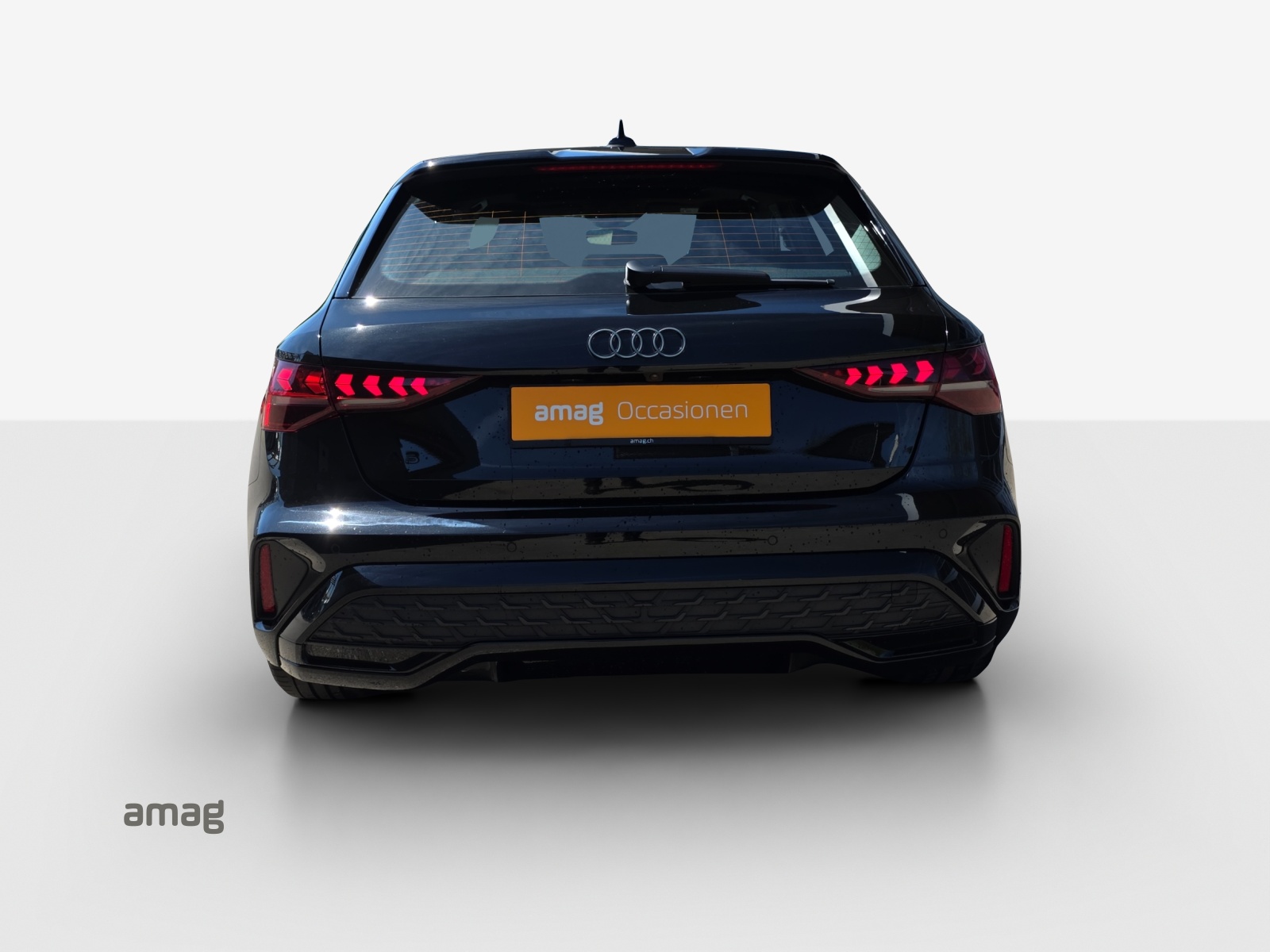AUDI A3 Sportback 35 TFSI S line S-tronic-image-3