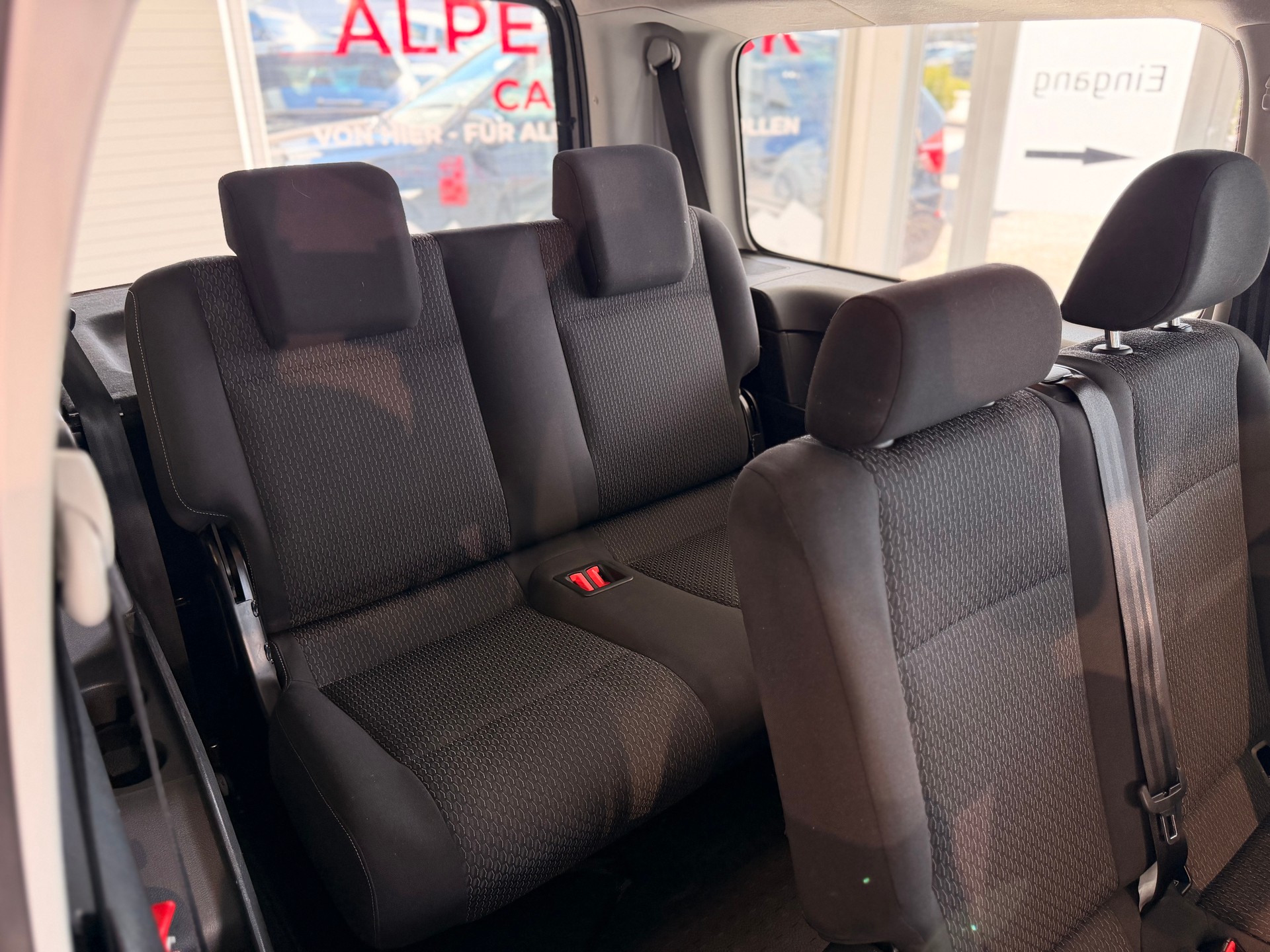 VW Caddy Maxi 2.0 TDI Trendline DSG-image-20