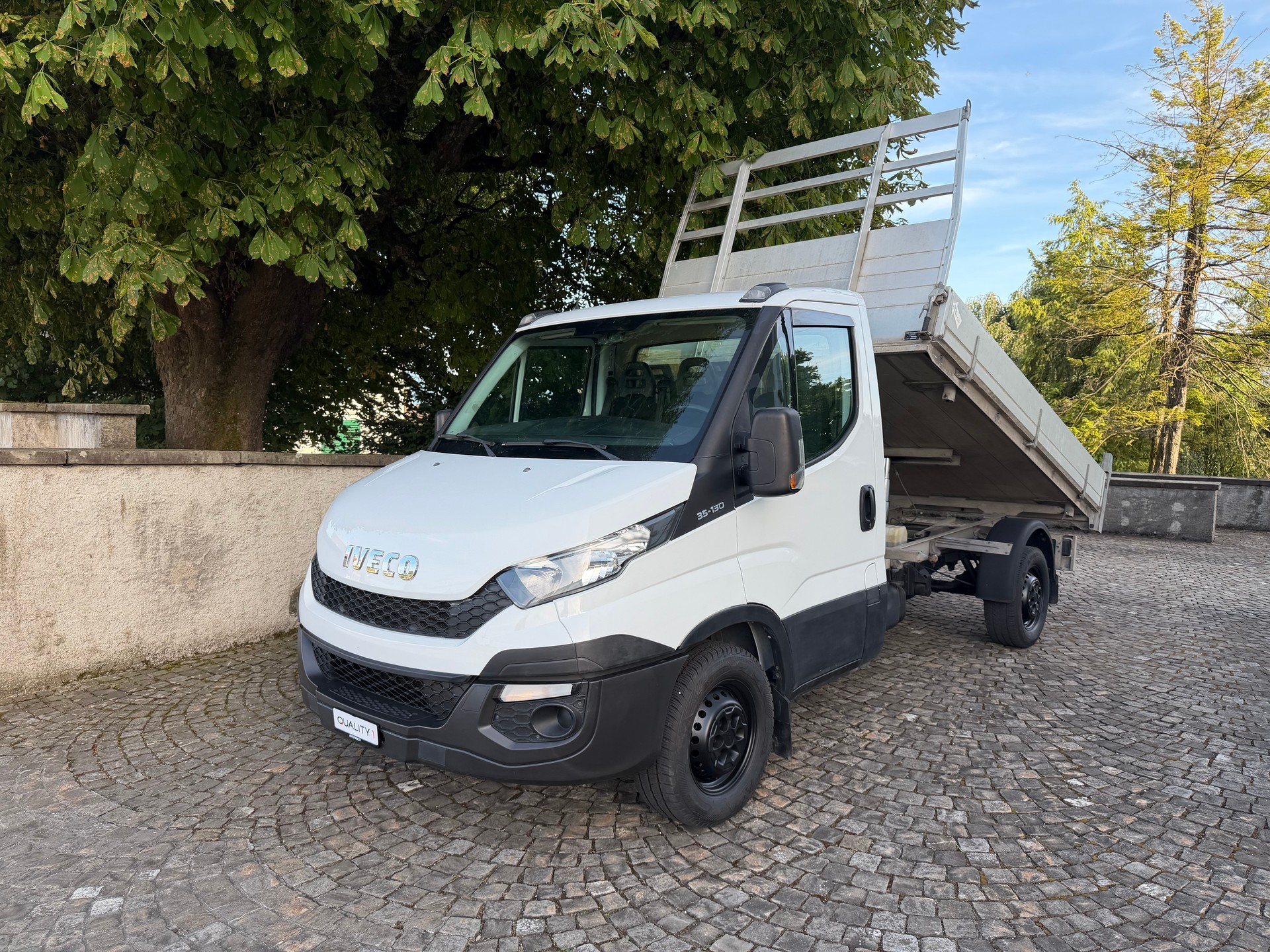 IVECO 35 S 13 / Kipper / Frisch ab MFK / Service gepflegt inkl. Zahnriemen / Nutzlast 1240kg / Anhängerkupplung 3500kg
