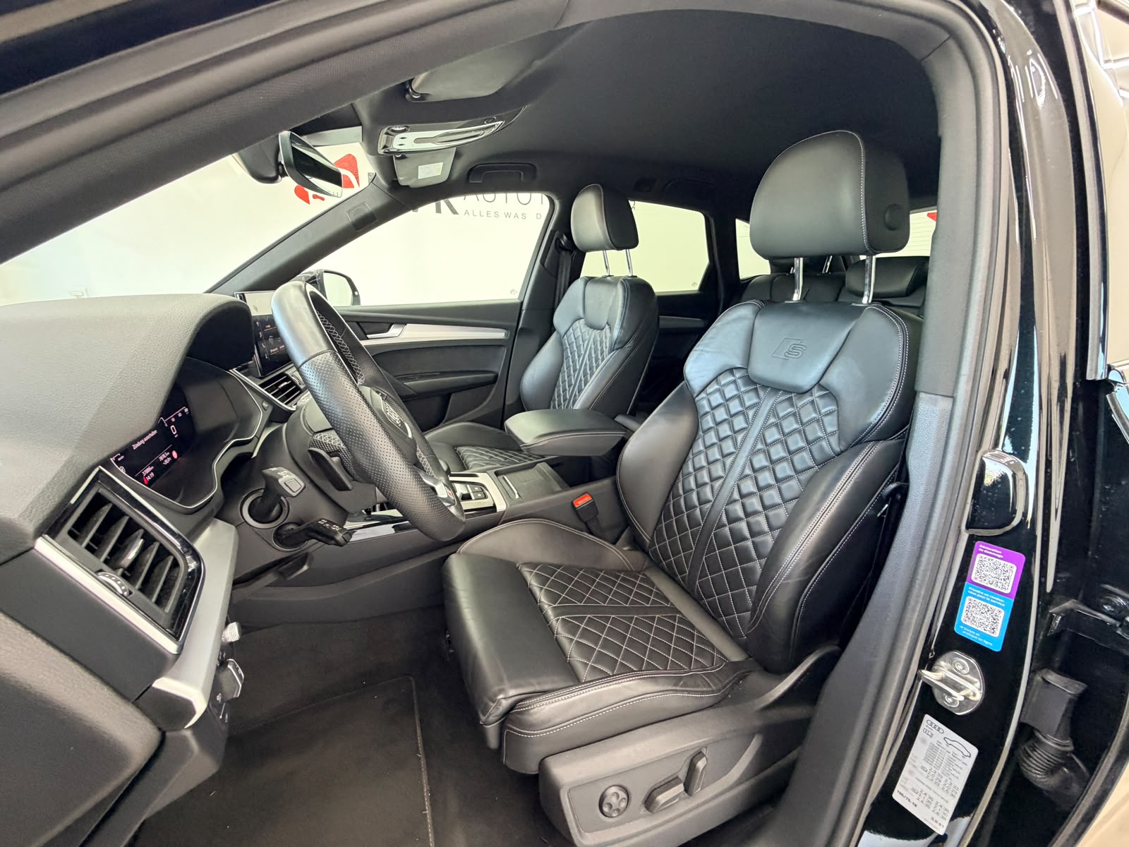 AUDI Q5 40 TDI Black Edition quattro S-tronic*CH Fahzeug*Top Austattung*5 Jahre Werksgarantie*-image-18