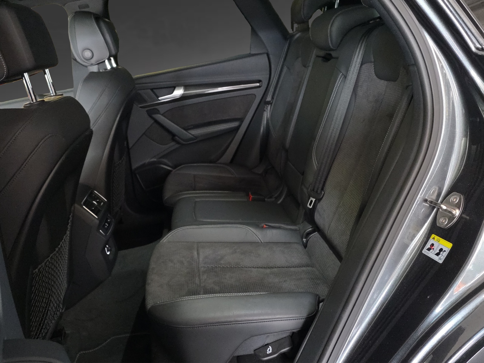 AUDI SQ5 3.0 TFSI quattro S-tronic-image-6