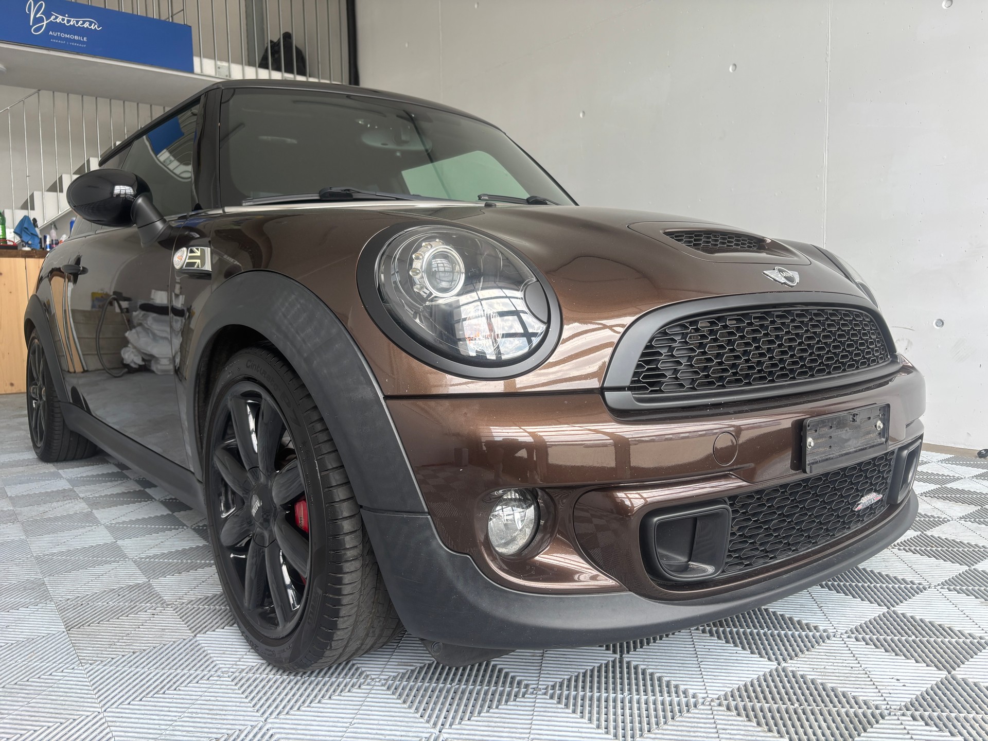 MINI Cooper S Steptronic-image-1