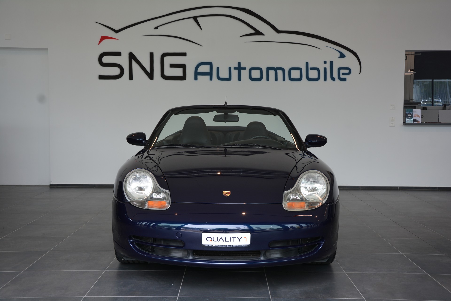 PORSCHE 911 Carrera 4 Cabrio-image-0
