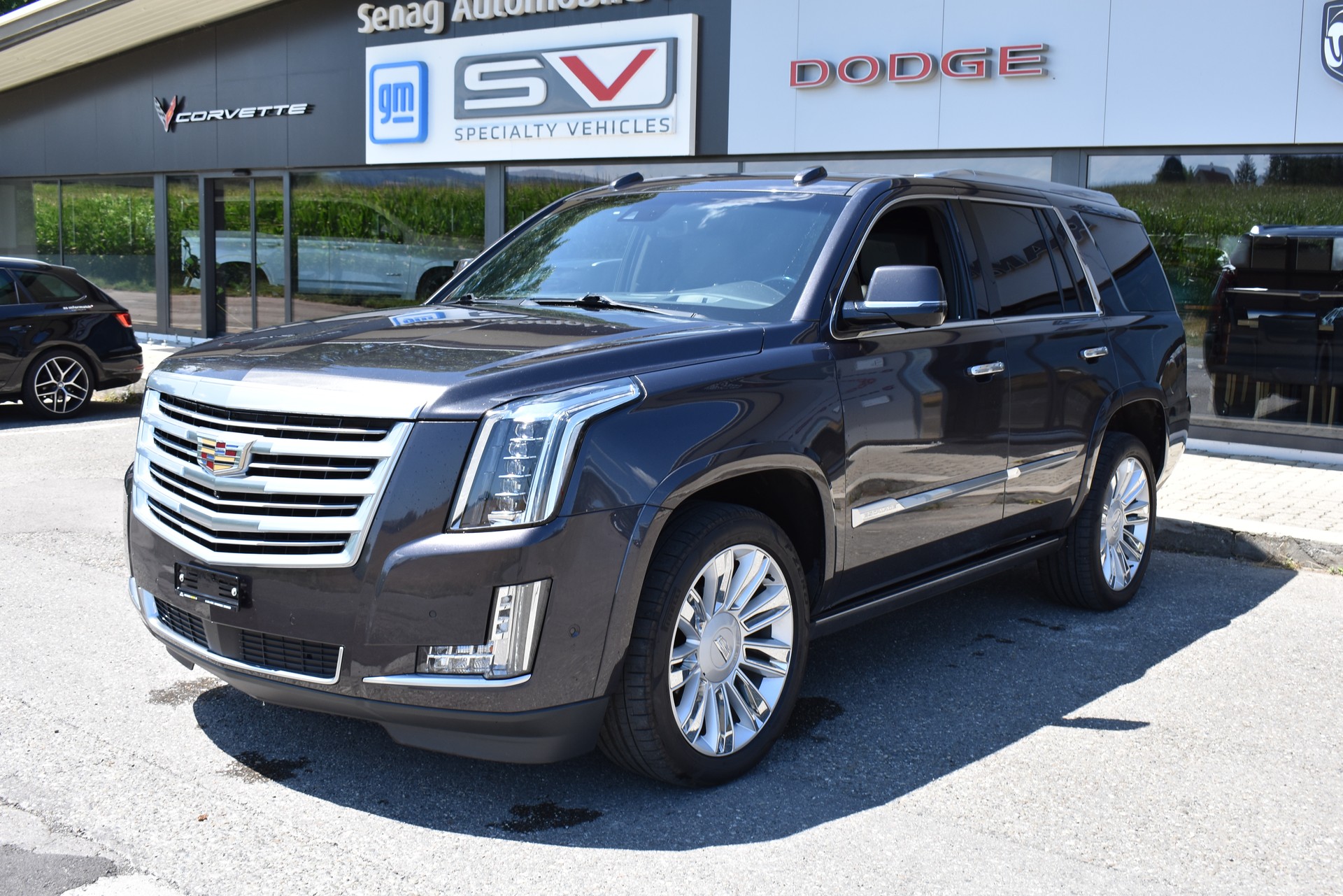 CADILLAC Escalade 6.2 Platinum Automatic-image-2