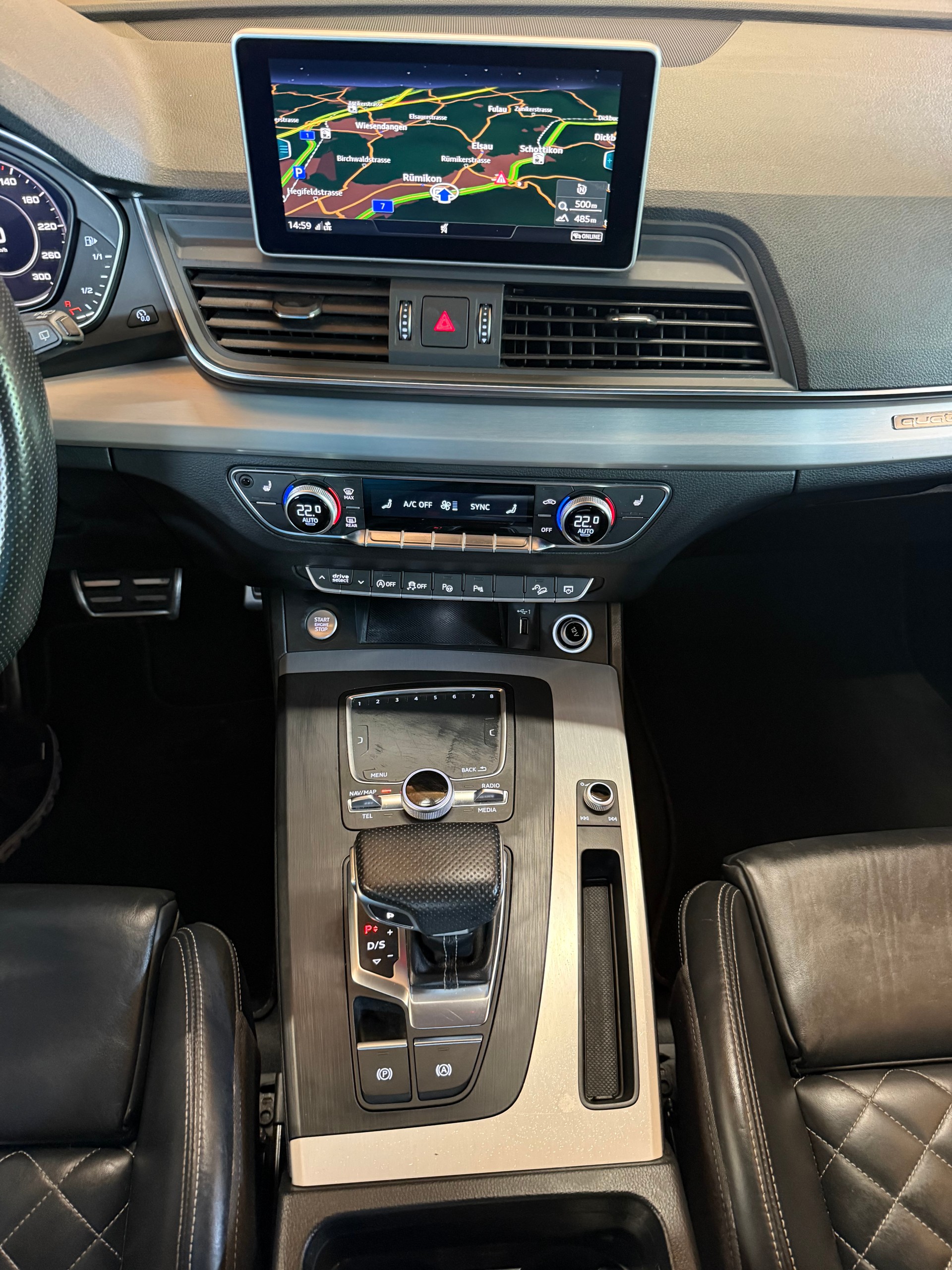 AUDI Q5 2.0 TDI sport quattro S-tronic-image-11