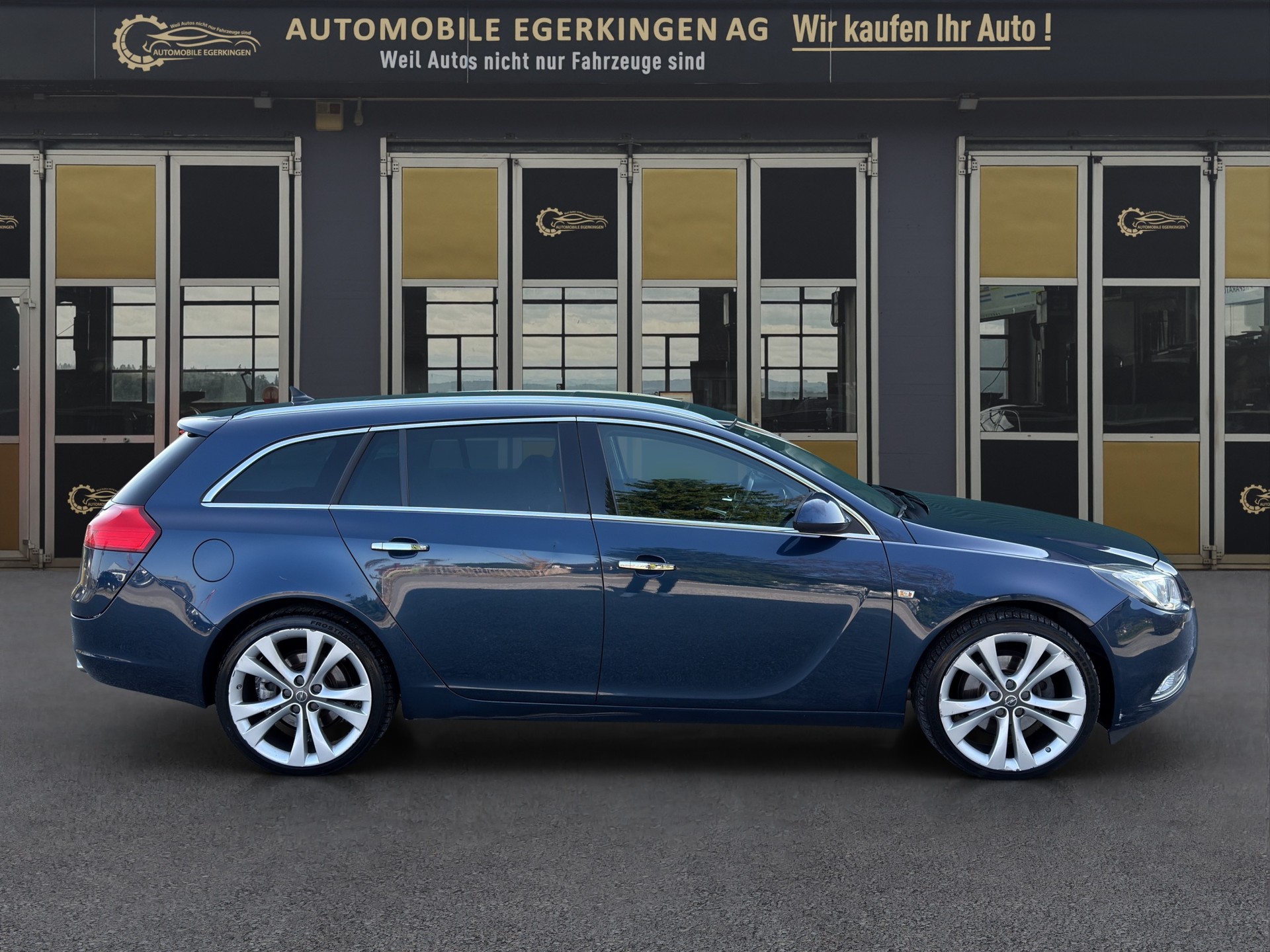 OPEL Insignia ST 2.0 Turbo Cosmo 4WD Aut.-image-3