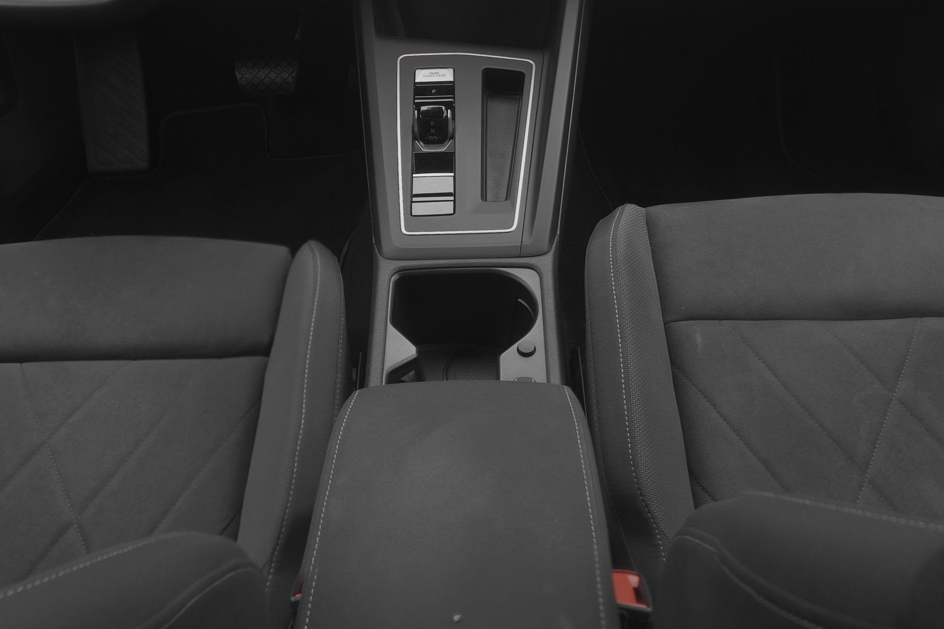 VW Golf 1.4 TSI PHEV Style-image-8