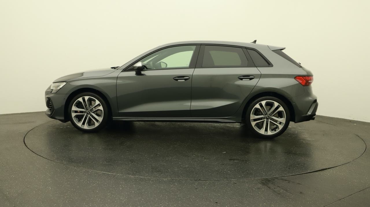 AUDI S3 Sportback TFSI quattro S-tronic-showroom-element-1
